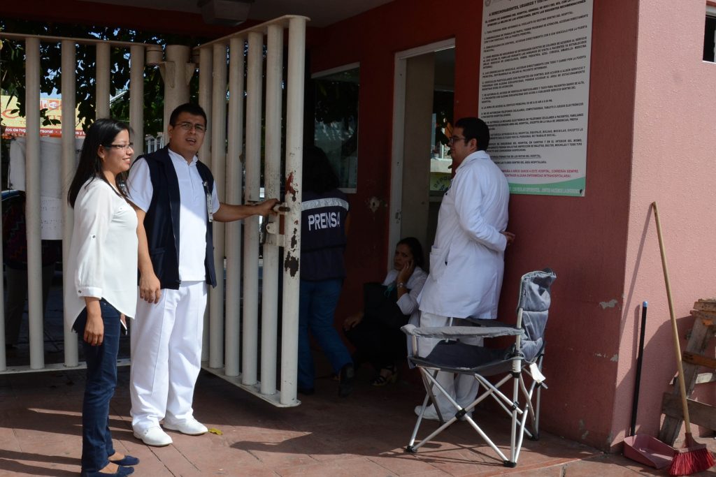 Paro de labores en hospitales de Veracruz
