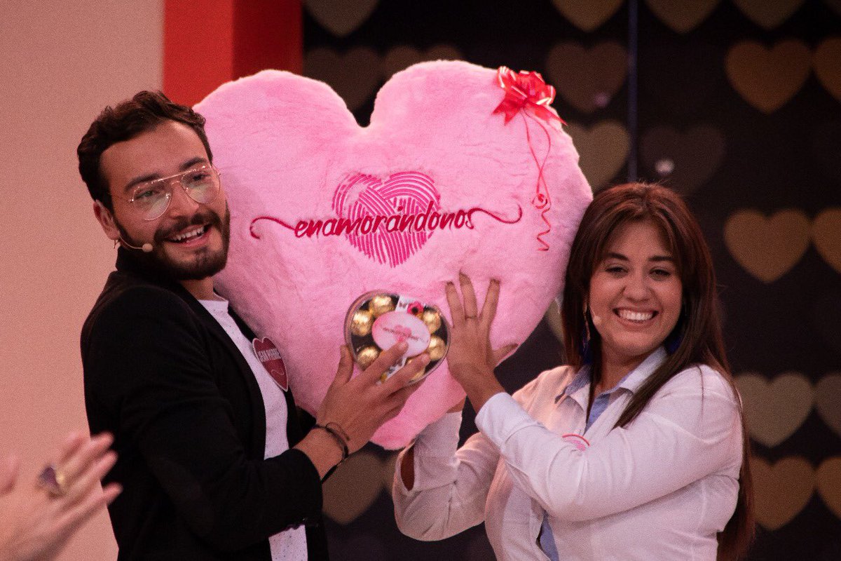 Enamorándonos se va de TV Azteca a Univision? 