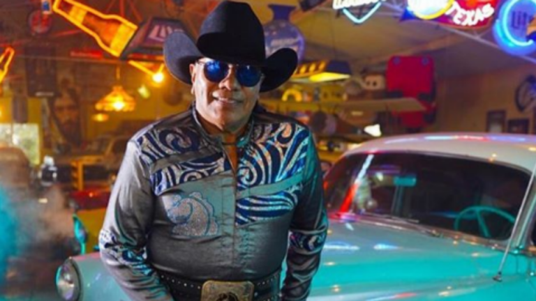 Lupe Esparza habla del pleitazo entre Chiquis Rivera y