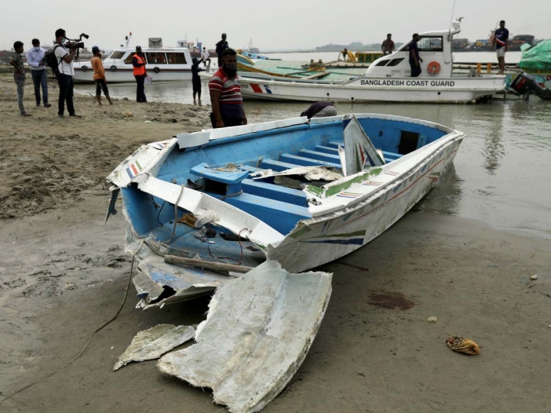 Choque de barcos deja al menos 26 muertos en Bangladesh nuevolaredo.tv