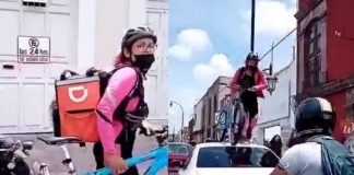 Casi atropellan a ciclista que caminó encima de un auto en Querétaro (VIDEO)